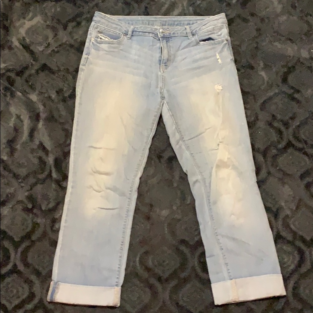 Simply Vera Vera wang capris in size 10